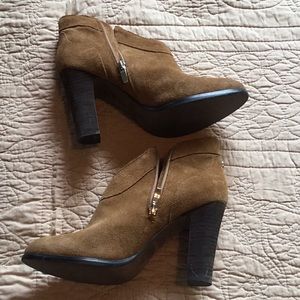 Crown Vintage Women’s ankle boots